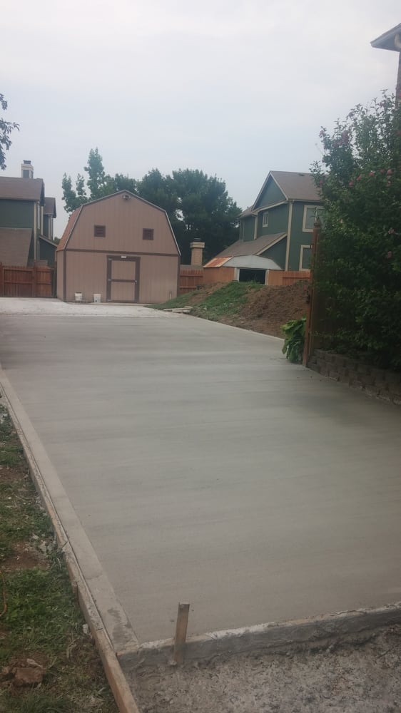 Residential concrete driveway installation in Liberty, MO
